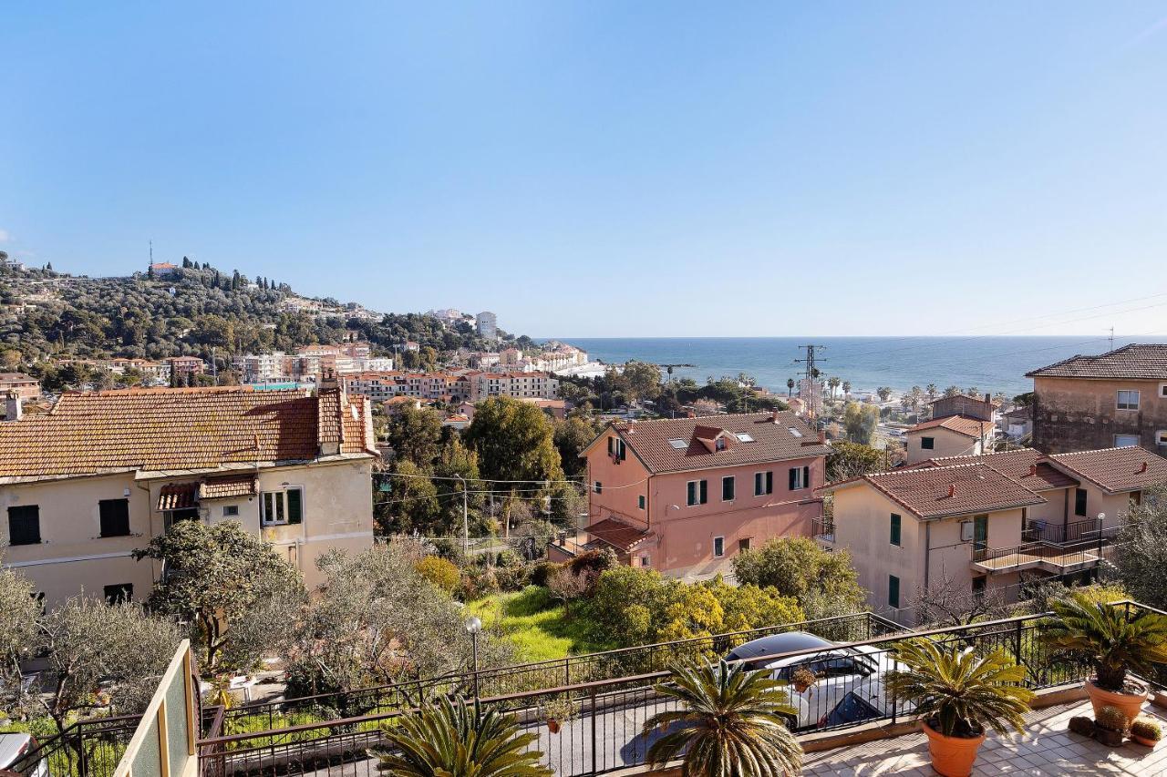 Seaview Apartment Imperia Exterior photo